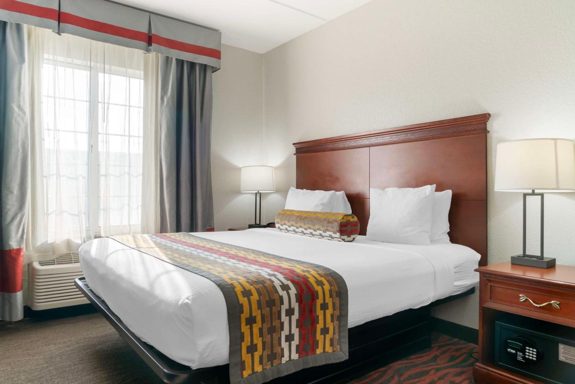 Best Western Executive Inn & Suites Grand Rapids Bagian luar foto