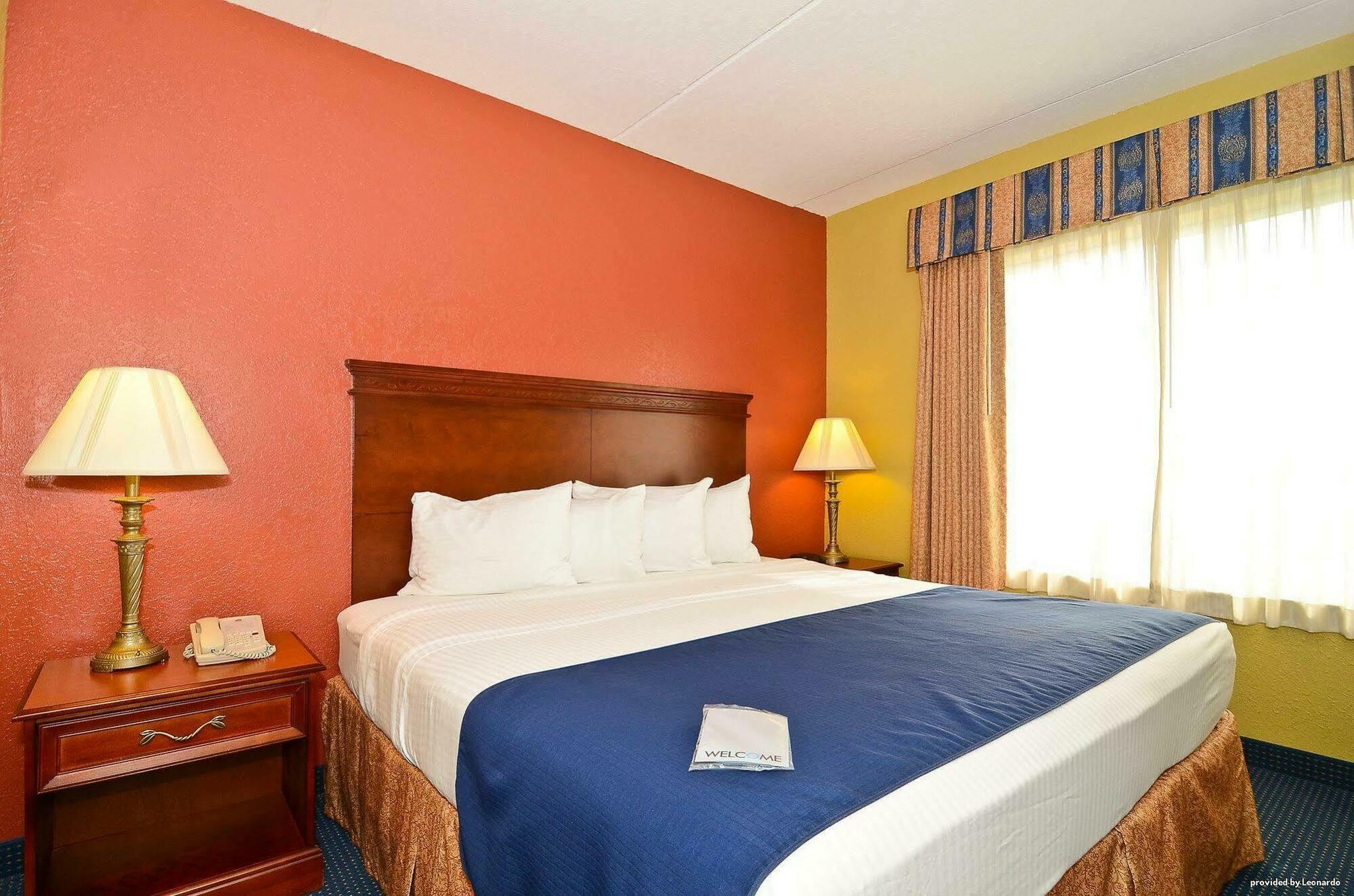 Best Western Executive Inn & Suites Grand Rapids Bagian luar foto