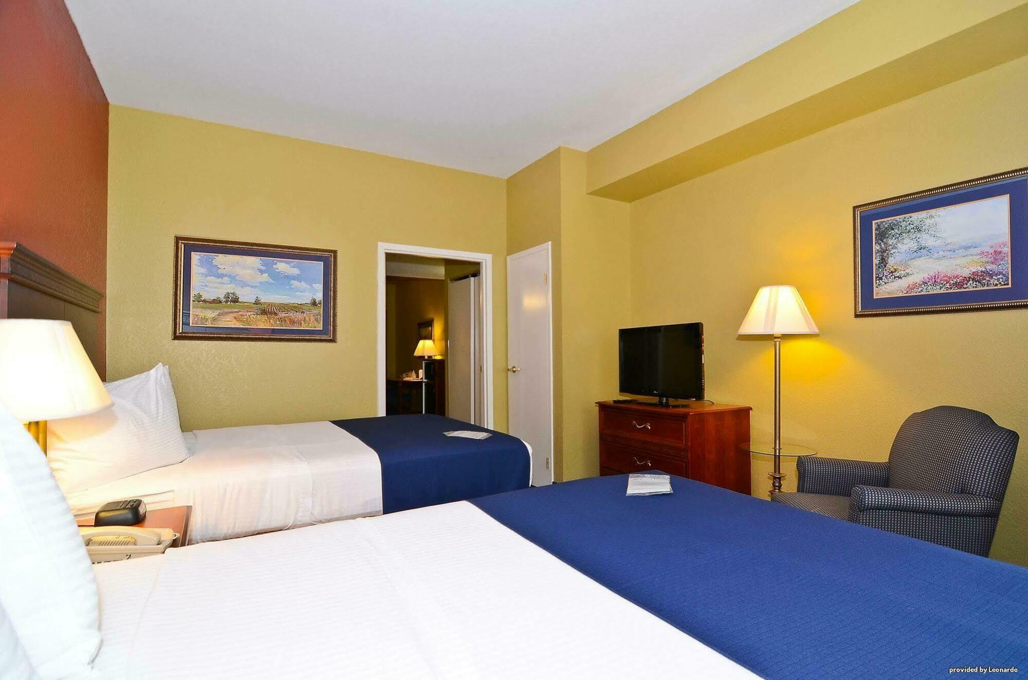 Best Western Executive Inn & Suites Grand Rapids Bagian luar foto